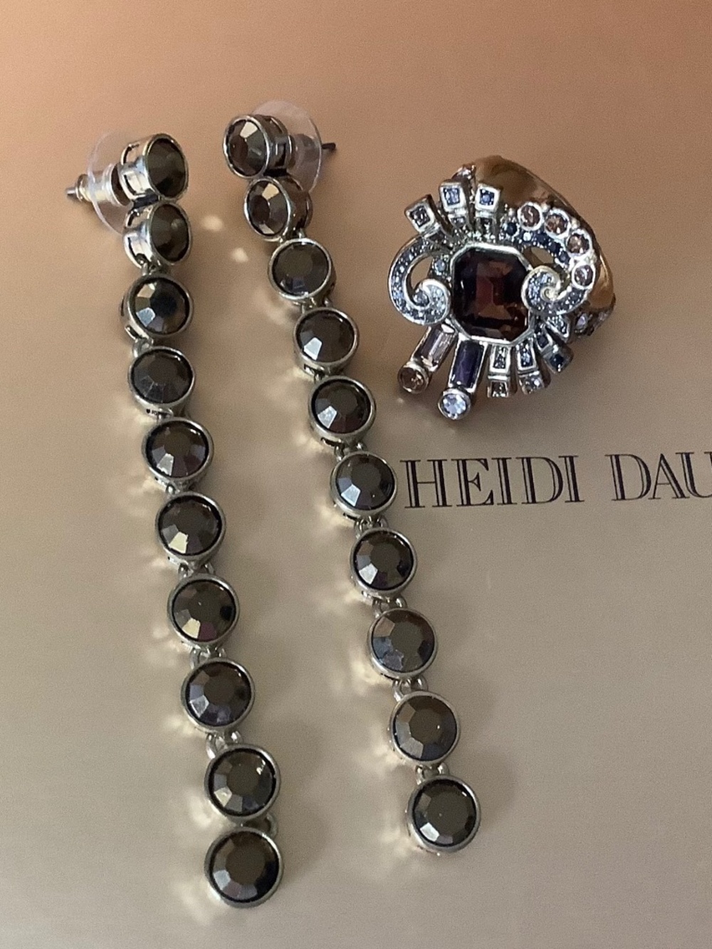 HEIDI DAUS French Ribbon Crystal Art Deco Bow Ring & Earrings Smoked Topaz SZ 9